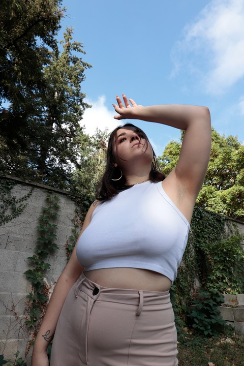 Leaked yourfavsofie header onlyfans leaked